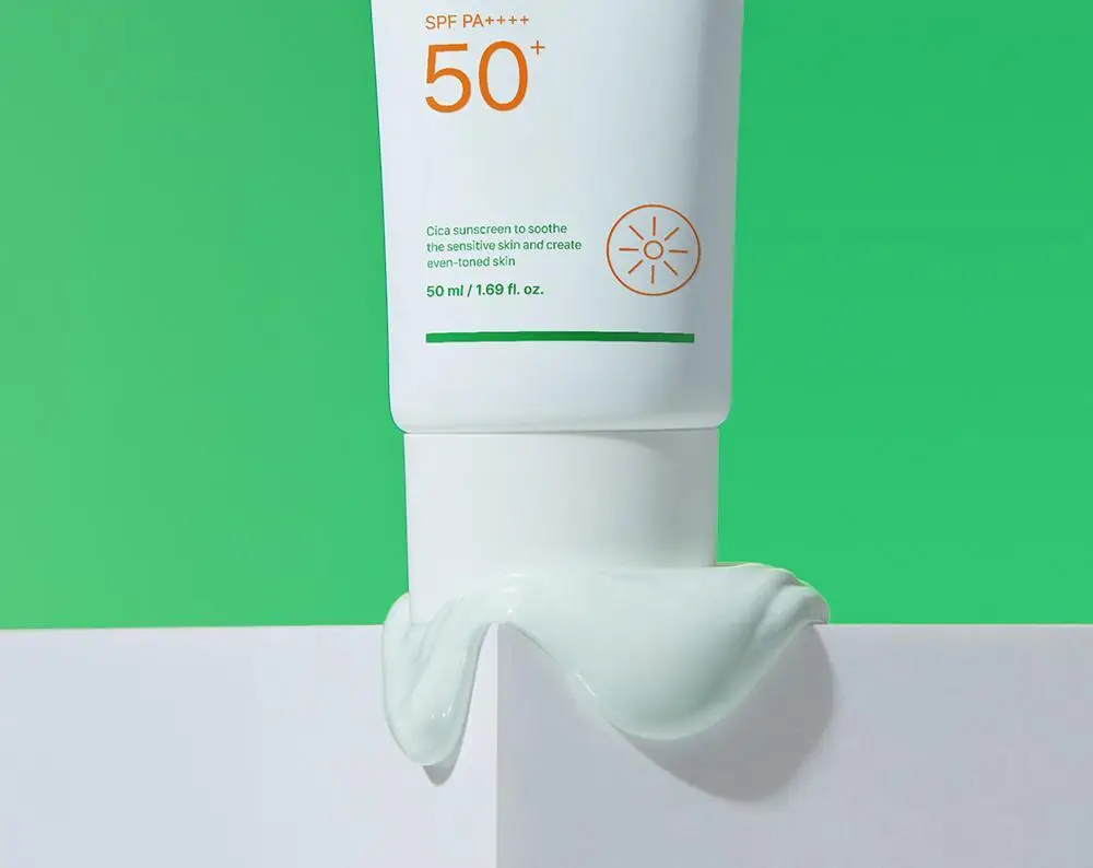 [1+1/흔적개선] 리얼베리어 시카 그린 톤 업 선크림 50ml 1+1 기획 상세페이지 2
